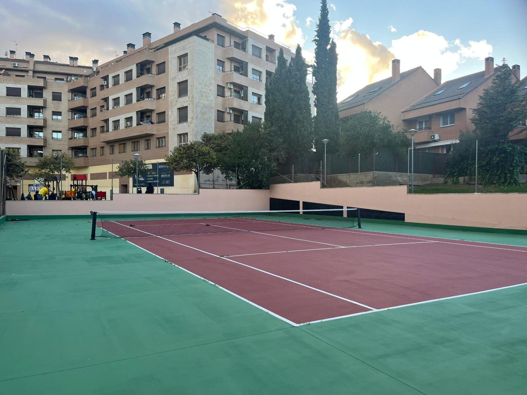 Casa Con Piscina En El Centro Tudela Exterior foto
